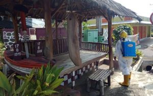 Seluruh Desa di Kecamatan Kiarapedes Adakan Penyemprotan Disinfektan