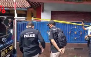 Video: Sempat Kelabui Warga, Polisi Grebek Pabrik Obat Keras di Sumedang