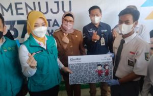 Atalia Praratya Tinjau Langsung Vaksinasi Covid-19 Bagi Pelajar di Indramayu