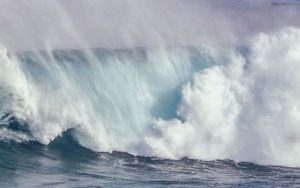 BMKG: Peringatan Dini Gelombang Tinggi Akibat Pengaruh Siklon Tropis di Laut Filipina