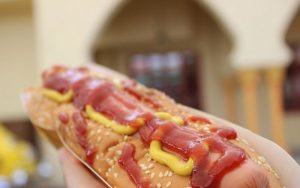 Mahasiswi di Amerika Tewas Tersedak Saat Lomba Makan Hotdog Untuk Acara Amal