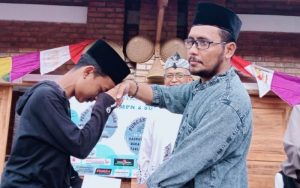 SMPN 2 Sukasari Isi Bulan Ramadhan Dengan Kegiatan Tasmi Al Qur’an dan Bakti Sosial