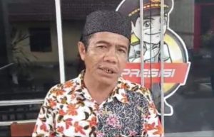 Aksi Tunggal Ketua Umum DPP FKIB Mengecam Hinaan Rocky Gerung kepada Presiden RI di Mapoldasu