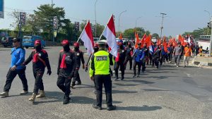 Satlantas Polres Purwakarta Kembali Lakukan Pengawal dan Pengamanan Aksi Longmarch Buruh