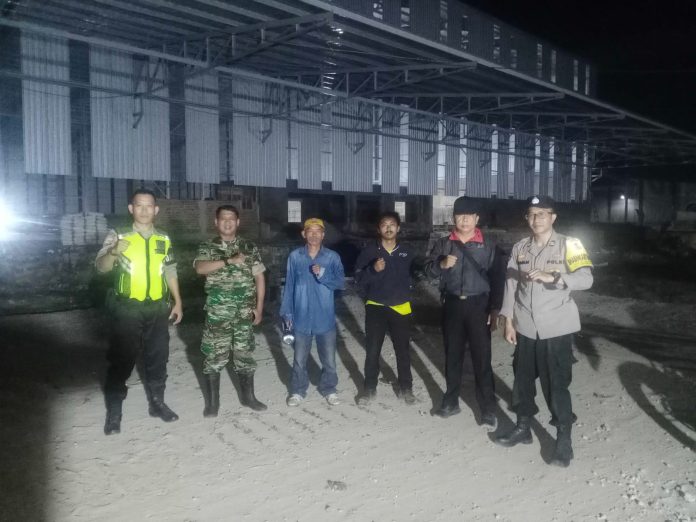 TNI-Polri bersama warga bertujuan untuk mempererat hubungan baik mewujudkan situasi Kamtibmas yang aman dan kondusif.