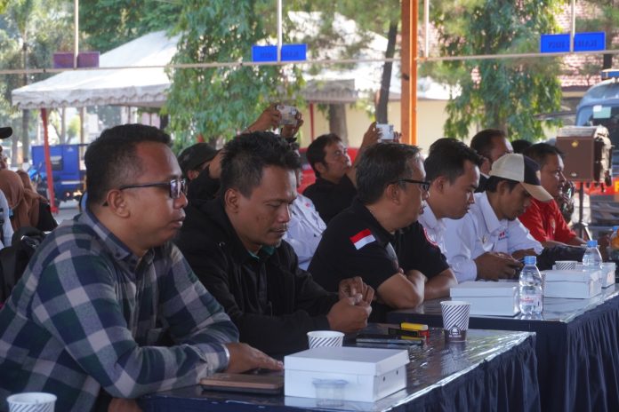 menggelar Gathering Silaturahmi berbagai media di Kabupaten Purwakarta, baik media cetak, elektronik, Televisi, maupun Online. menggelar Gathering Silaturahmi berbagai media di Kabupaten Purwakarta, baik media cetak, elektronik, Televisi, maupun Online.