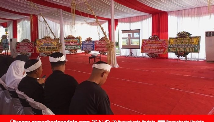 Khidmatnya Rapat Paripurna Milangkala Purwakarta Ke-194 Tanpa Toilet Umum