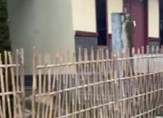 Dua Rumah Warga di Desa Bunder Dipagar Bambu, Diduga Terkait Penolakan Pembangunan Tower Internet