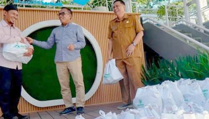 Disdik Jabar Salurkan 320 Paket Bantuan Dari Gubernur Melalui Baznas