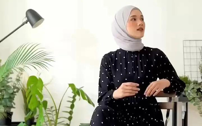 Gamis motif polkadot