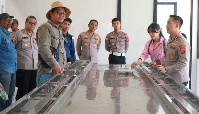 Edukasi Ketahanan Pangan, Kapolres Purwakarta Kunjungi Kampung Ilmu di Tegalwaru