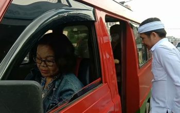 ASN Purwakarta Wajib Naik Angkutan Umum Setiap Rabu, Bupati Beri Contoh Langsung