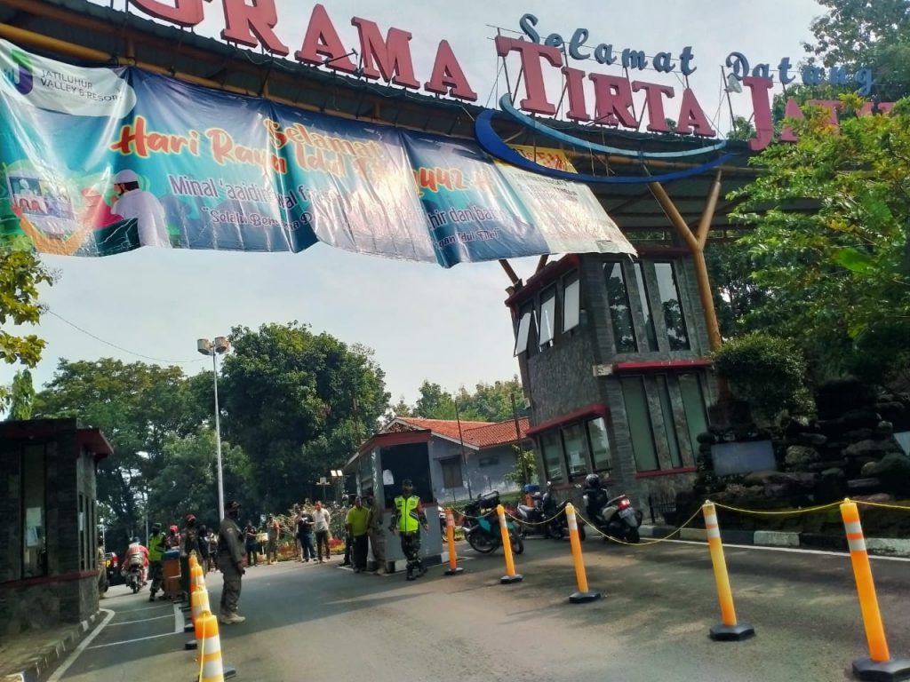 Stop Berlibur Domisili Luar Wilayah, Koramil 1905/Jtl Jaga Ketat Gerbang Obyek Wisata Jatiluhur