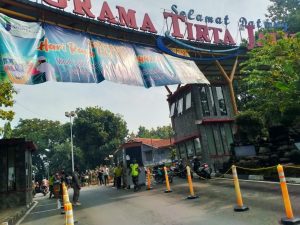 Stop Berlibur Domisili Luar Wilayah, Koramil 1905/Jtl Jaga Ketat Gerbang Obyek Wisata Jatiluhur