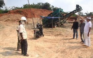 Terlalu! Penambangan Pasir Ilegal Dikamuflasekan Menjadi Perkebunan Cengkeh