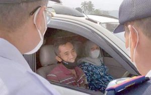 Wabup Sumedang Atasi Keluarga Asal Purwakarta Yang ‘Keukeuh’ Ingin Lolos Penyekatan