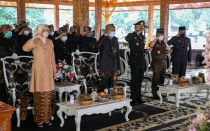 Bumikan Nilai-Nilai Pancasila, Gotong Royong Tangani Pendemi