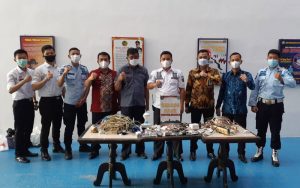 Waduh! Penghuni Lapas Purwakarta Kedapatan Menyimpan Benda Tajam dan Ponsel