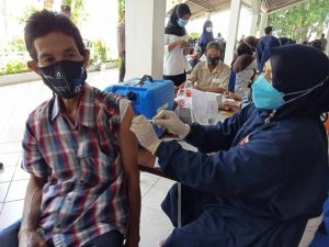 Jasa Tirta II Dukung Percepatan Vaksinasi Masyarakat Jatiluhur Purwakarta