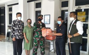 Jabar Bergerak Serahkan Bantuan APD Untuk Puskesmas di Purwakarta