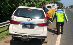 Korban Kecelakaan Pecah Ban Minibus di Tol Cipularang Bertambah Jadi Tiga Orang