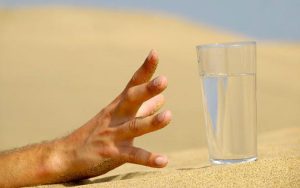 Dehidrasi Jangan Dianggap Sepele, Bisa Berakibat Fatal Jika Tidak Segera Diatasi