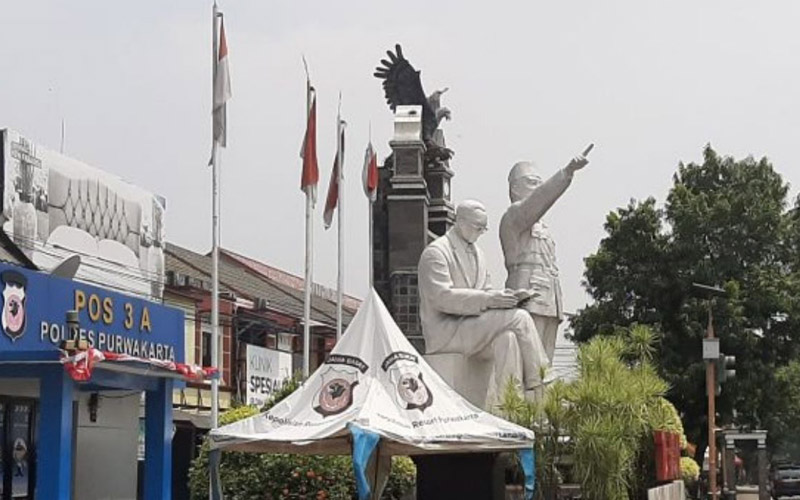 Tak Terawat, Bendera Merah Putih di Taman Pembaharuan Kusam dan Robek