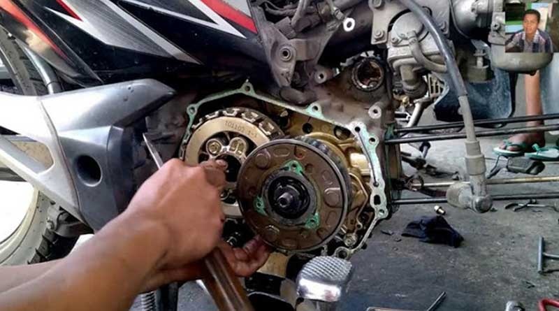 mesin motor jebol