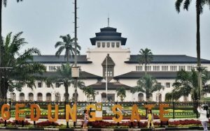 Pemprov Jabar Pastikan Bantu Biaya Pendidikan Anak Yatim Akibat Covid-19