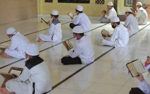 Presiden Jokowi Teken Perpres Nomor 82/2021 Tentang Pendanaan Pesantren