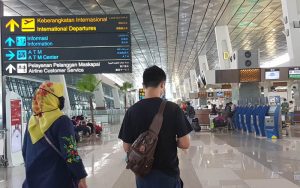 Satgas Covid-19 Wajibkan Aplikasi PeduliLindungi Untuk Perjalanan Dalam Negeri