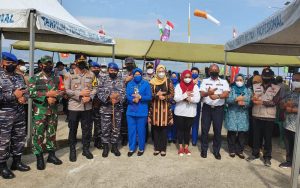 PUSPOMAL Gelar Serbuan Vaksinasi Covid-19 Maritim dan Pembagian Sembako di Jatiluhur