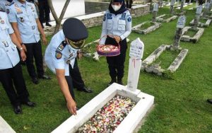 Hari Dharma Karyadhika, Lapas Purwakarta Ziarah ke Taman Makam Pahlawan Sirna Raga