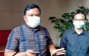 Menjawab Polemik Dedi Mulyadi dan Mahasiswa Terkait Sampah di Pasar Rebo Purwakarta