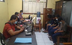 Sempat Viral Video Konvoi Bawa Senjata Tajam, Lima Remaja Ditangkap Polsek Jatiluhur