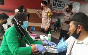 Percepat Capaian Vaksinasi Covid-19, Polres Purwakarta Gelar Vaksinasi Massal di Dua Tempat