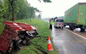 Tabrakan Dua Kendaraan di Tol Cipali, Satu Orang Meninggal Dunia, Tiga Lainnya Luka