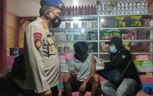 Kejar Target Capaian, Polres Purwakarta Gelar Vaksinasi Door to Door ke Rumah Warga