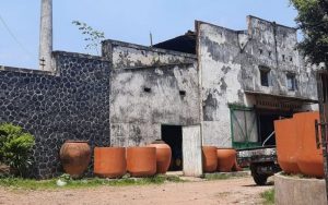 Menelusuri Sejarah Keramik Plered, Salah Satu Produk Lokal Asli Dari Purwakarta