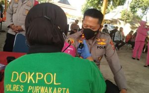 Ratusan Personel Polres Purwakarta Disuntik Vaksin Covid-19 Dosis Ketiga (Booster)