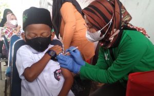 Hari ini, Vaksinasi Covid-19 Massal Digelar Serentak di Purwakarta Untuk Semua Kalangan