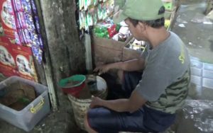 Jelang Ramadan, Ketersediaan Minyak Goreng Curah di Pasar Rebo Purwakarta Kosong