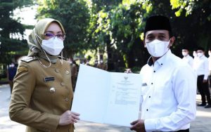 Bupati Purwakarta Serahkan SK Sebanyak 49 PPPK Tahap Satu Pada Bidang Pendidikan