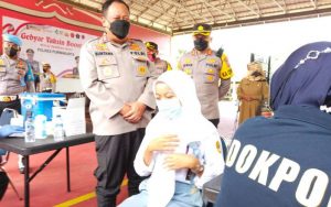 Kunjungi Purwakarta, Kapolda Jabar Tinjau Pelaksanaan Gebyar Vaksinasi Covid-19