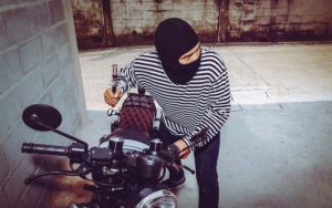 Pemilik Motor Harus Waspada, Ada Modus Curanmor Tanpa Bobol Kunci Kontak