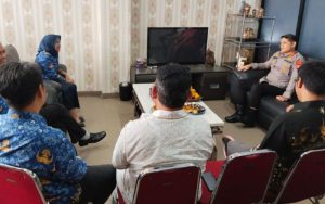 Terkait Ketersediaan Minyak Goreng, Kapolres Purwakarta Datangi Kantor DKUPP