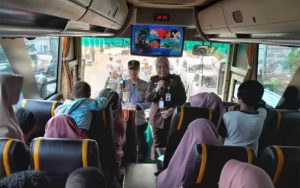 Kajari Purwakarta Lepas 150 Orang Peserta Mudik Gratis Lebaran Tahun 2023