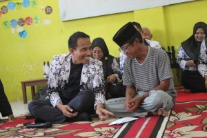 PGRI Kabupaten Purwakarta Peduli Bencana Puting Beliung di Kecamatan Bojong