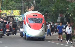 Unik dan Kreatif, Odong-Odong Mirip Kereta Api Cepat Muncul di Purwakarta