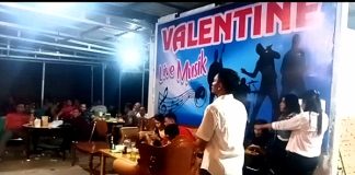 Grand Opening Lapo New Valentine Live Music kali ini mencoba merangkul berbagai minat dan bakat dari musisi lokal muda